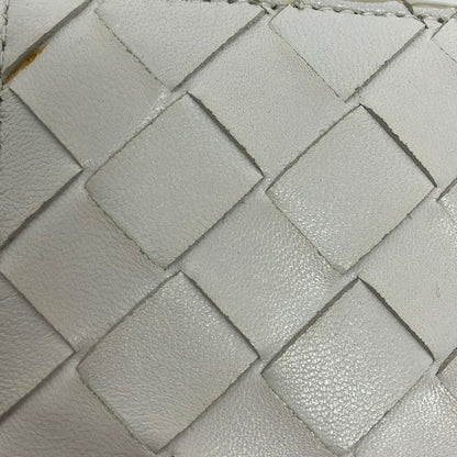 Bottega Veneta Bifold Wallet Maxi Intrecciato Cassette Leather Compact Ivory — view 6