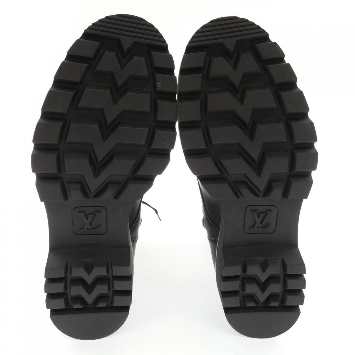 Louis Vuitton Monogram Canvas Tongue Territory Line Boots — view 4