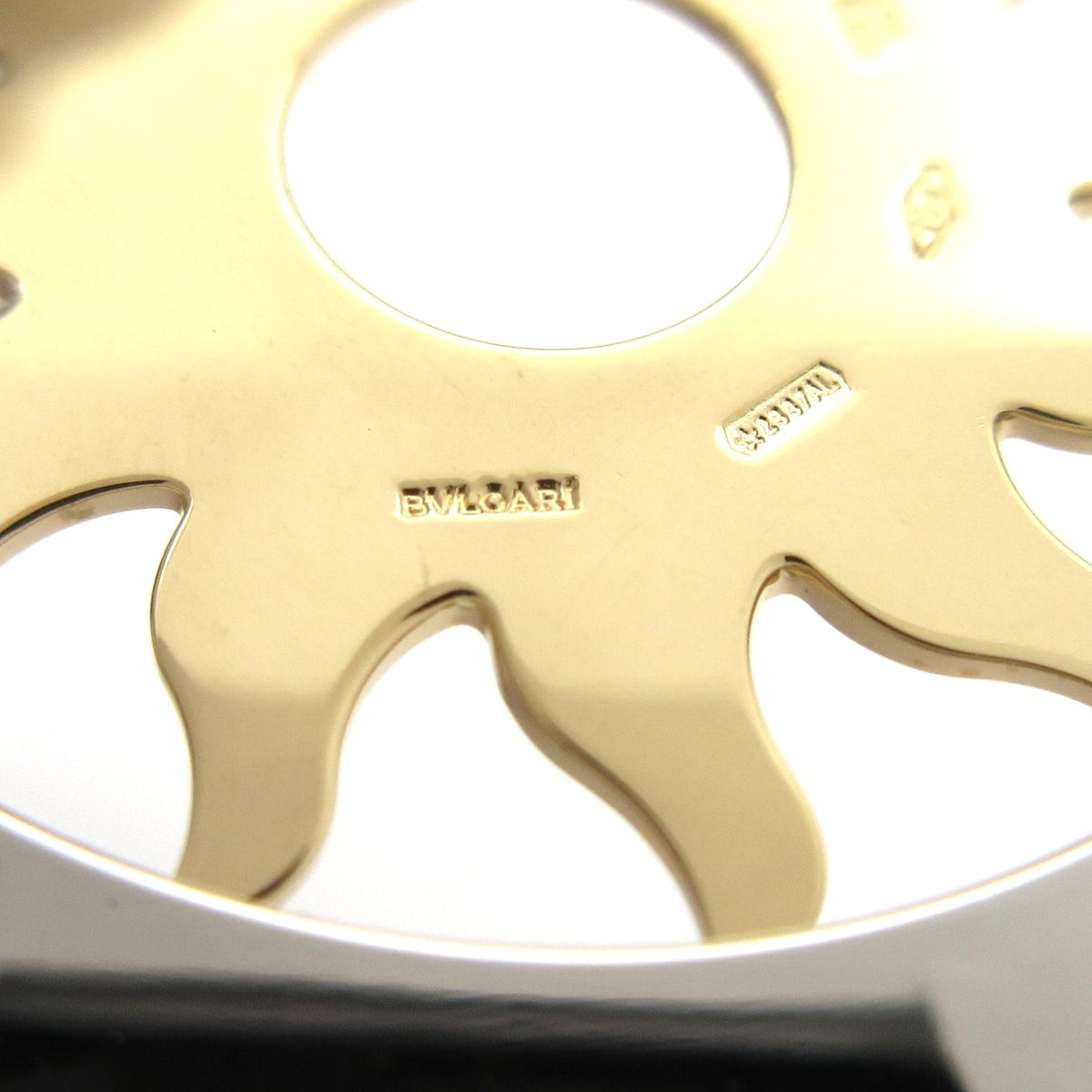 Bvlgari Pendant Tondo Sun 18k Yellow Gold Sun — view 3