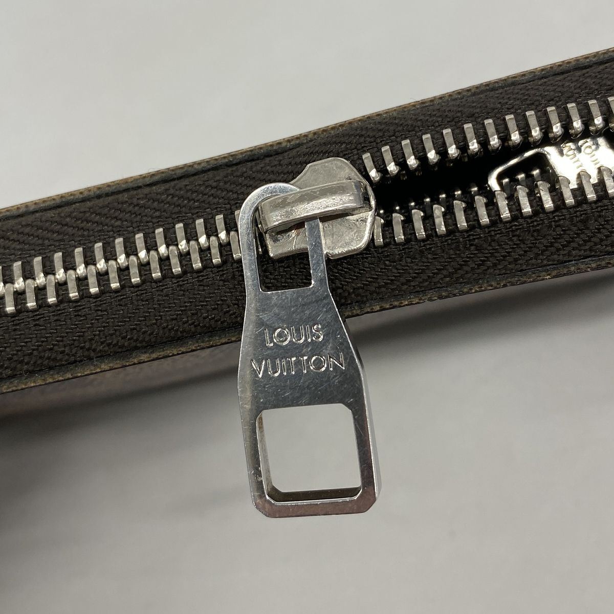 Louis Vuitton Wallet Damier Zippy Vertical Ebene — view 7
