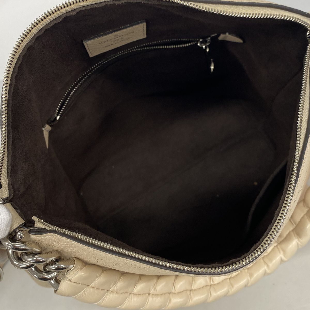 Louis Vuitton Handbag Mahina Babylon Chain BB Cream 2-Way Bag — view 4