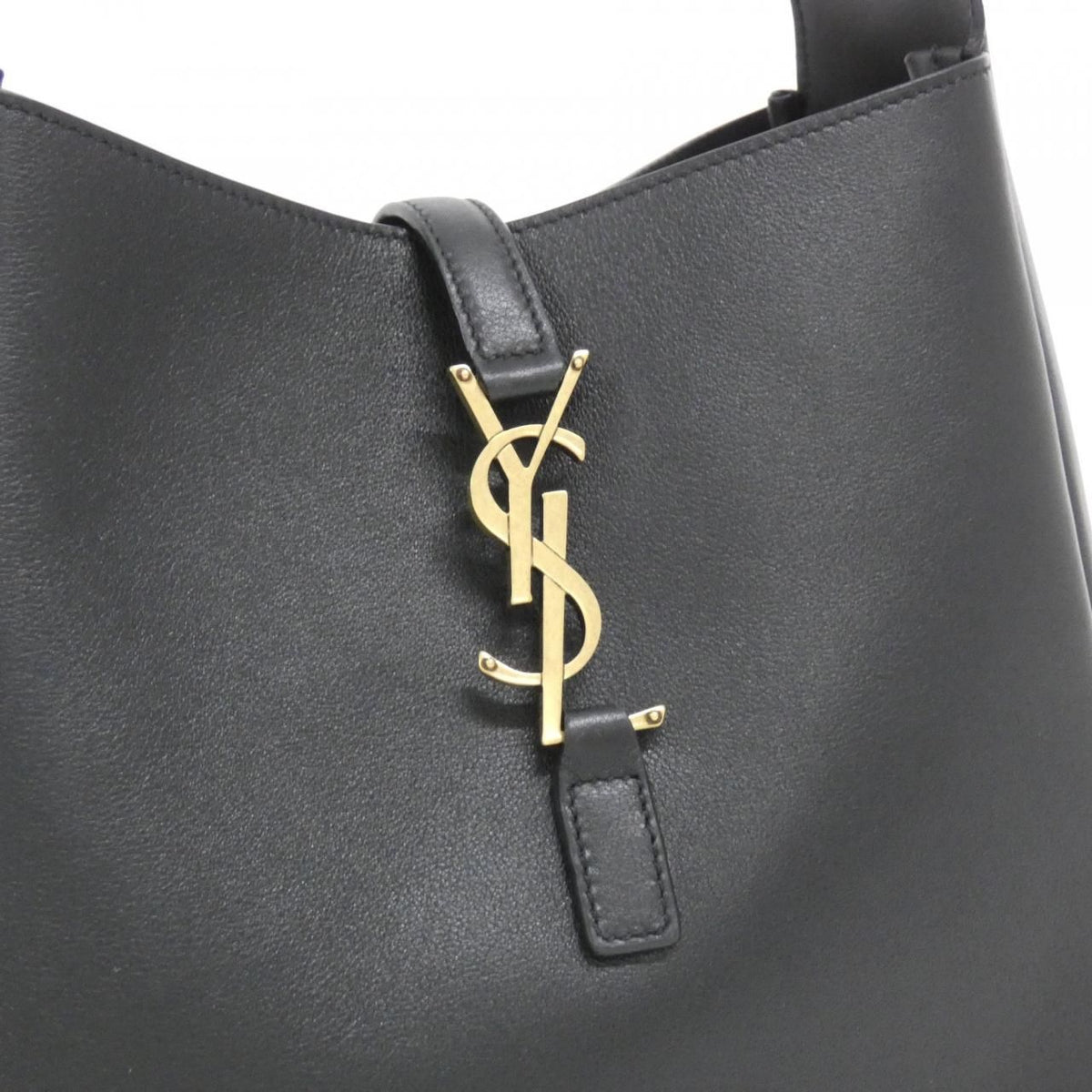 Saint Laurent le Cassette Aaauq Shoulder Bag — view 3
