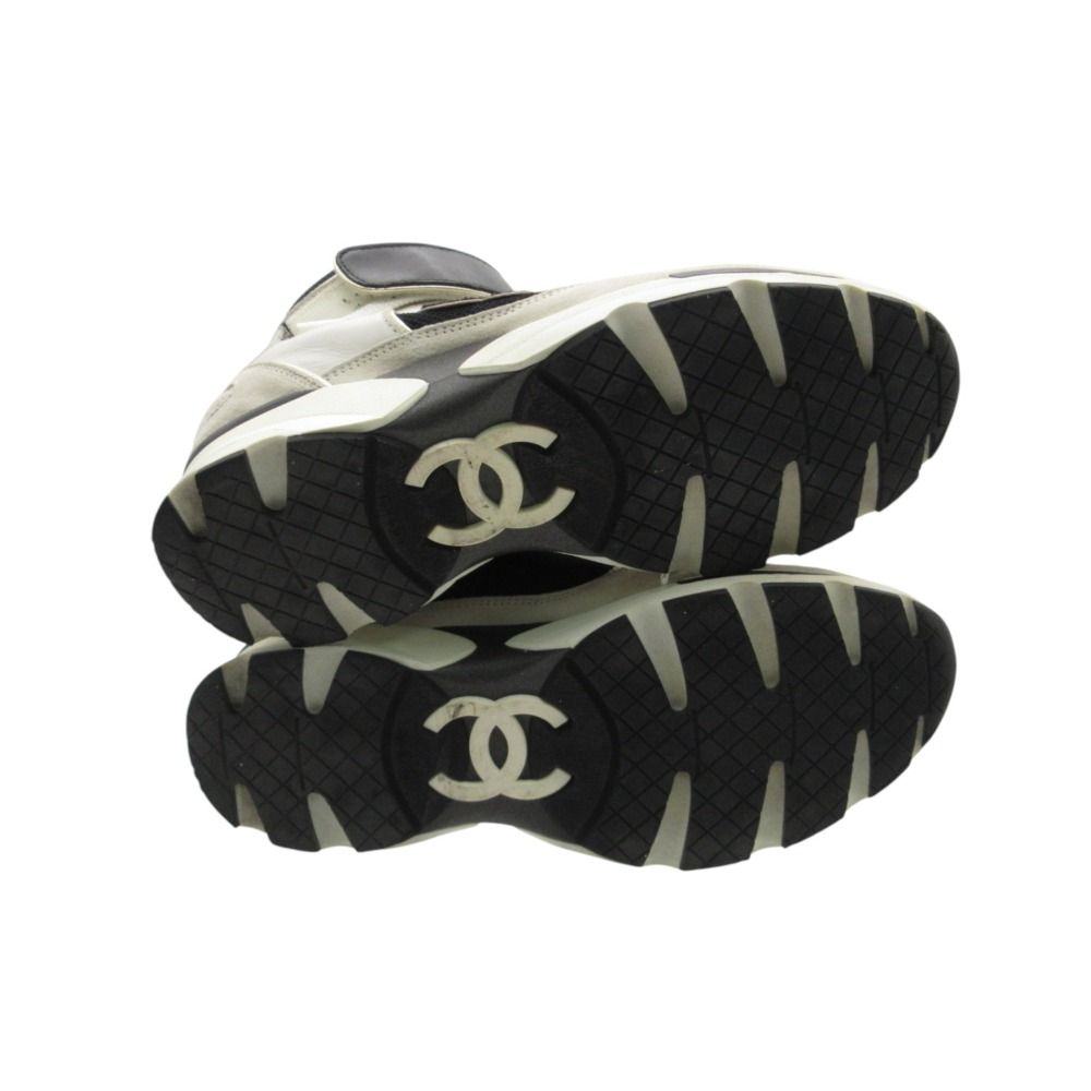 Chanel Sneakers CC Logo High Cut Shoes Velcro Mesh Suede Rubber Sole White — view 4