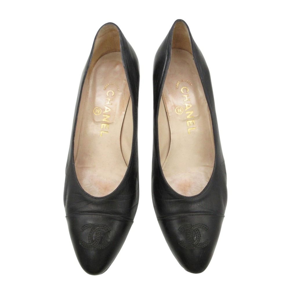 Chanel Pumps CC Logo Cap Toe Almond Toe Low Heels Black — view 3