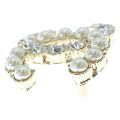 Chanel CC Logo Brooch Pin Badge Gold White Rhinestone Faux Pearl — view 3