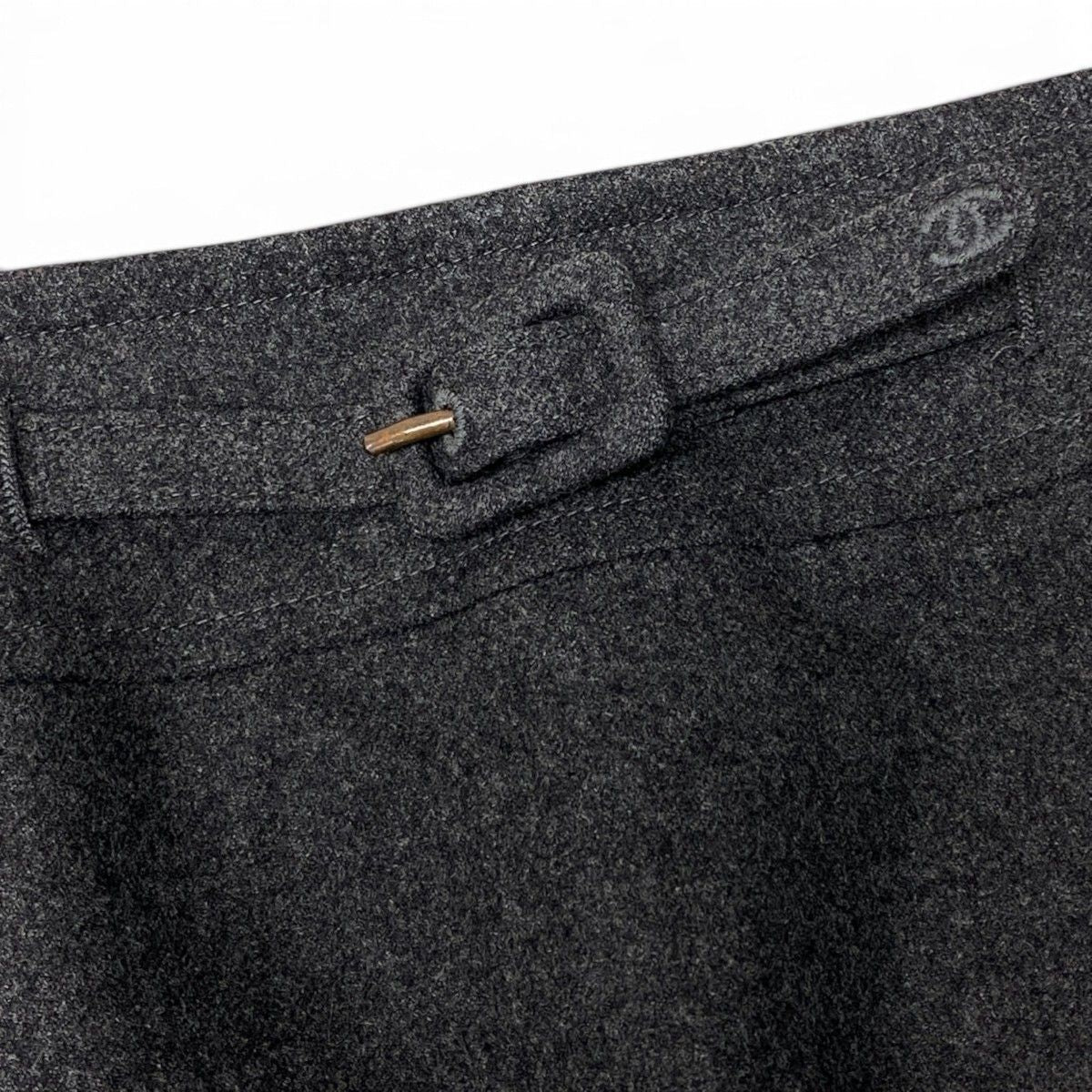 Chanel Pencil Skirt Knee Length CC Logo Belt Design Gray 38 — view 5