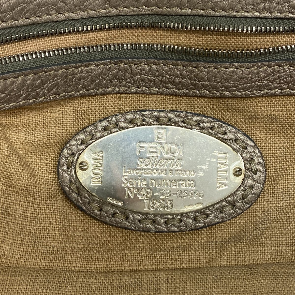 Fendi Tote Bag Selleria Leather Greige Silver — view 5