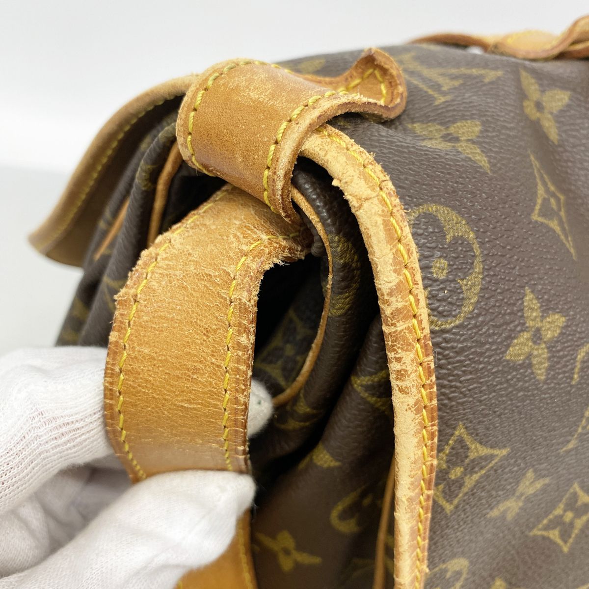 Louis Vuitton Shoulder Bag Monogram Saumur 43 Brown — view 6
