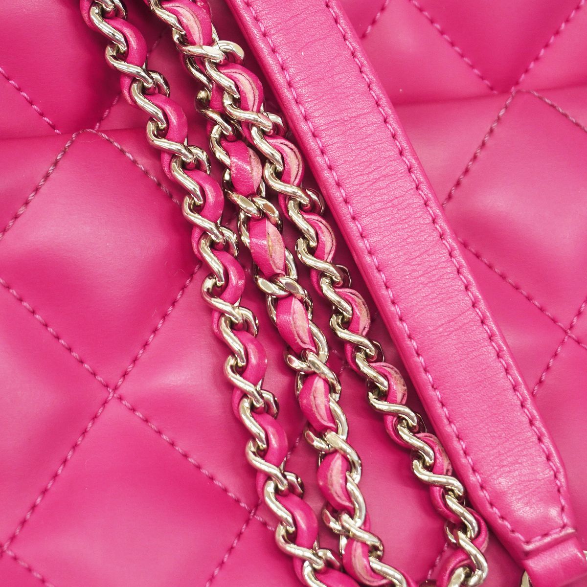 Chanel Shoulder Bag Quilted Lambskin Pink Silver — view 6