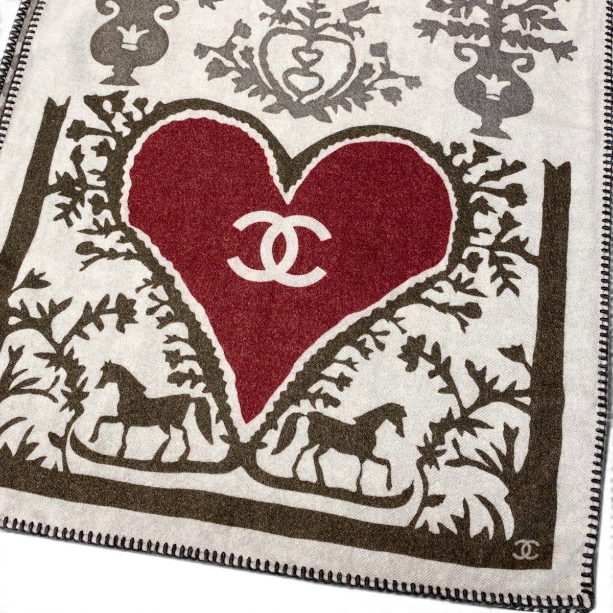 Chanel 15A Coco Heart Large Cashmere Scarf CC Large 100% Shawl — view 4