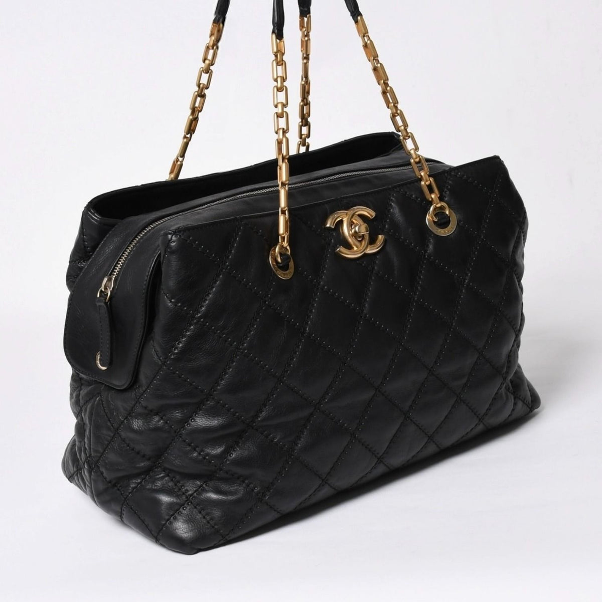 Chanel Chain Tote Bag CC Logo Quilted Leather Black Gold — view 3