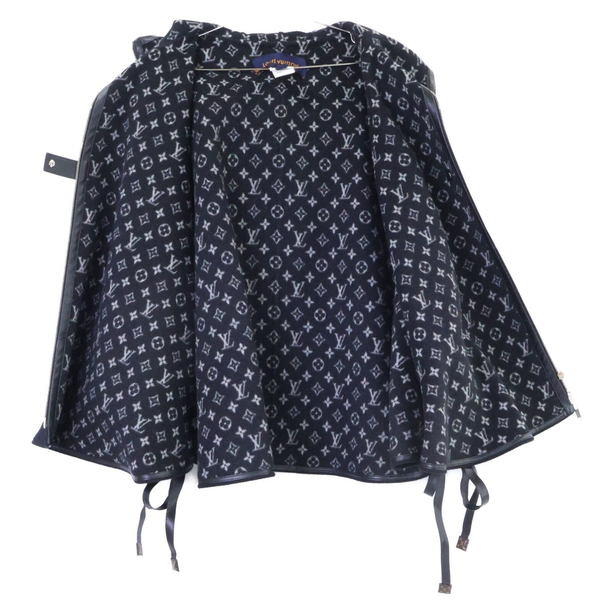 Louis Vuitton Lining Monogram Silk Blend Wool Hoody Cape 40 — view 4