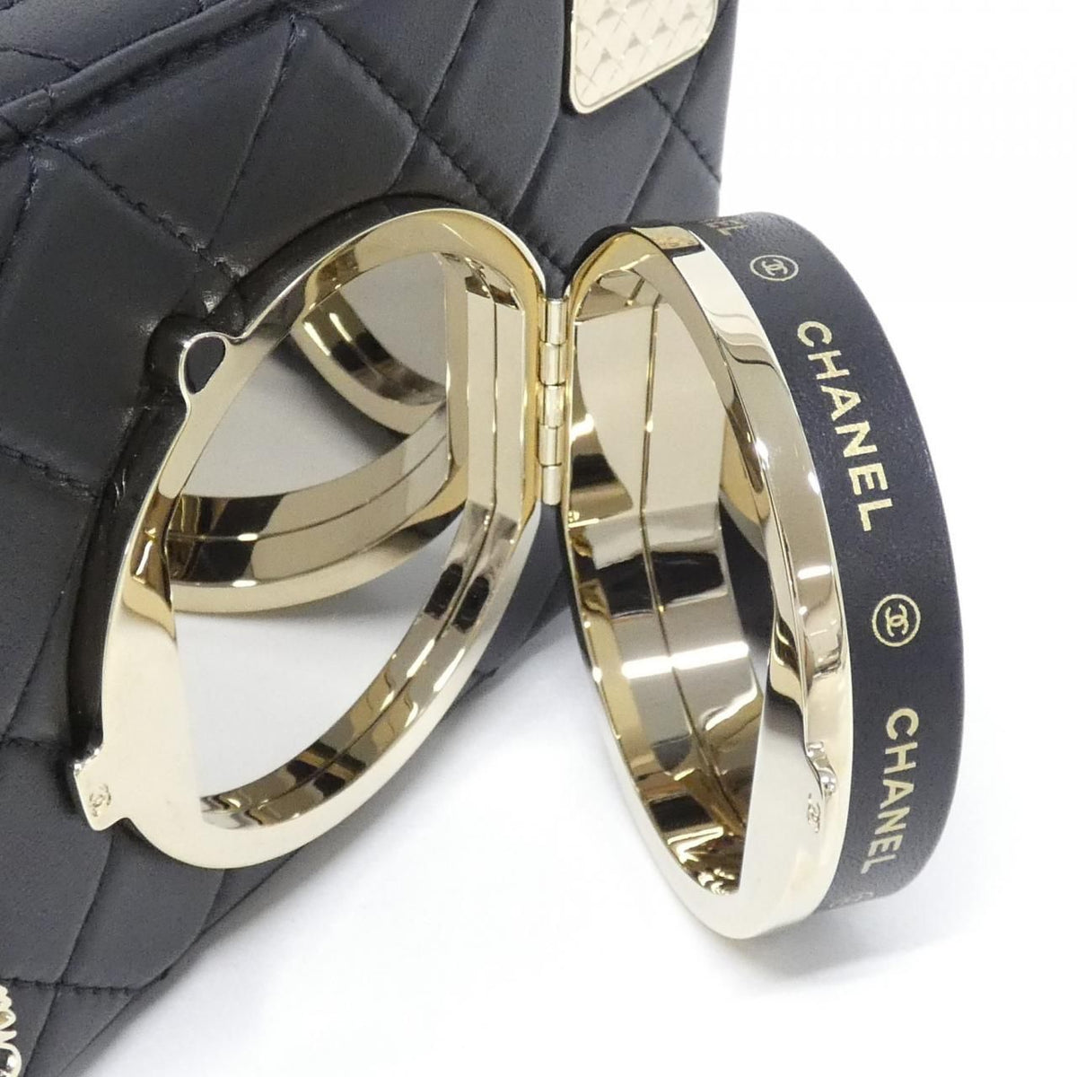 Chanel Shoulder Bag Black — view 7