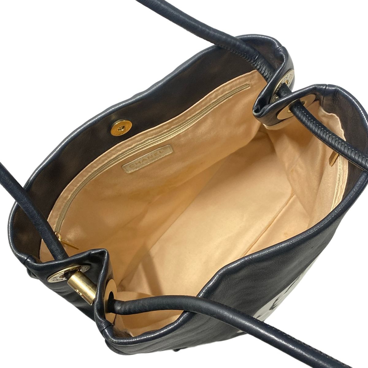 Chanel Tote Bag Camellia Black White Leather — view 7