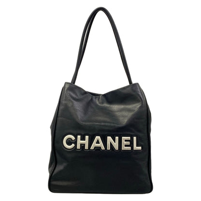 Chanel Tote Bag Camellia Black White Leather — view 3
