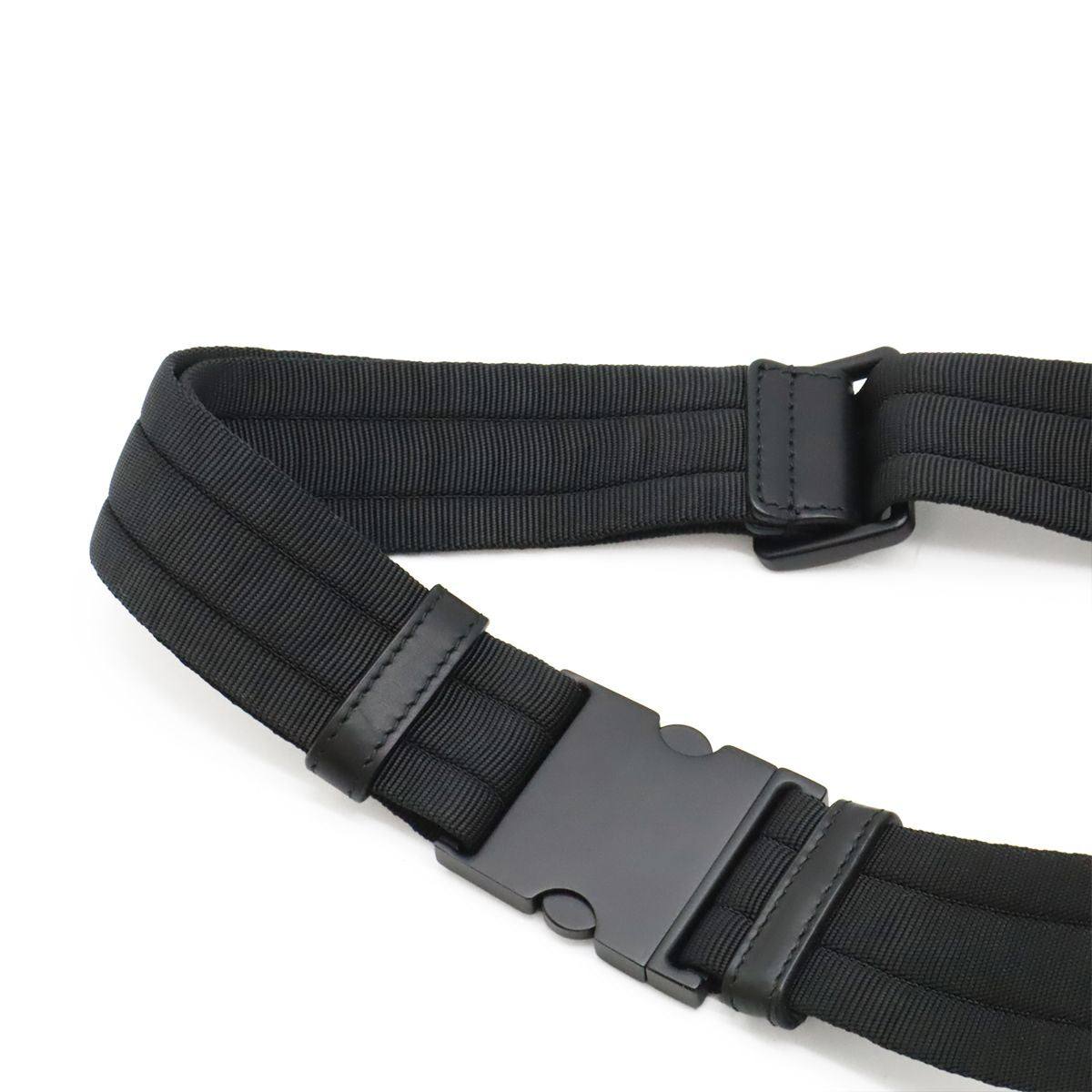 Bottega Veneta Leggero Belt Bag Leather Black — view 5