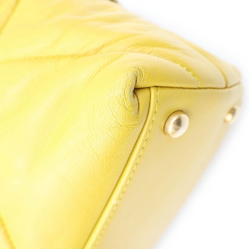 Chanel CC Logo Quilted Leather Chain Shoulder Bag Yellow — view 5