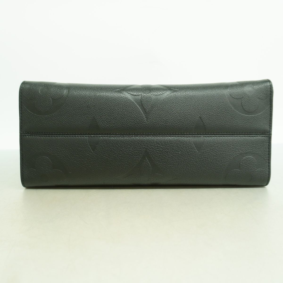Louis Vuitton Tote Bag Monogram Empreinte On The Go MM Noir 2-Way — view 3