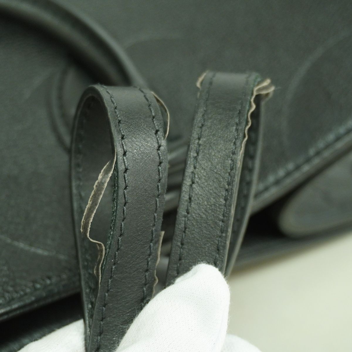 Louis Vuitton Tote Bag Monogram Empreinte On The Go MM Noir 2-Way — view 7