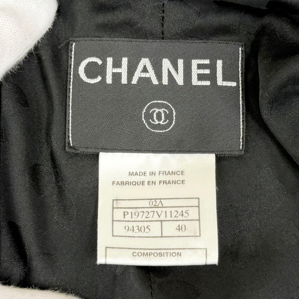 Chanel Vintage 02A Wool Silk CC Logo Piping Jacket Black Navy 40 — view 8