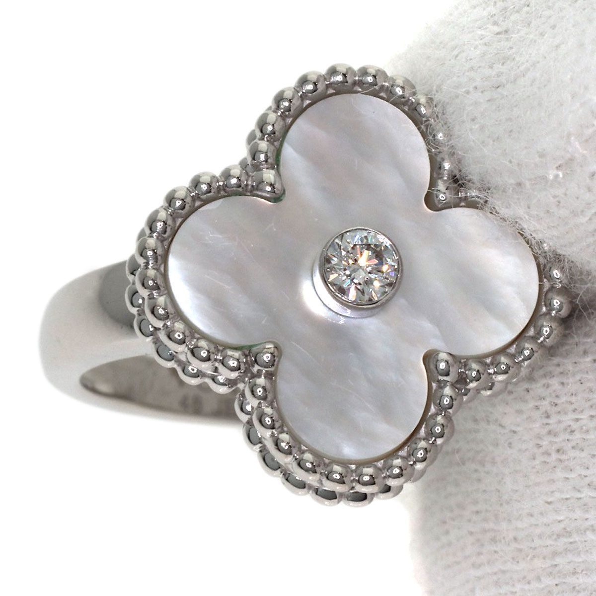 Van Cleef & Arpels Vintage Alhambra Shell Diamond 48 Ring 18k White Gold — view 8