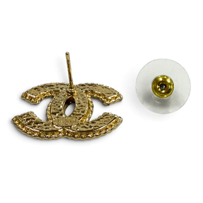 Chanel CC Logo Metal Earrings Gold Black — view 4