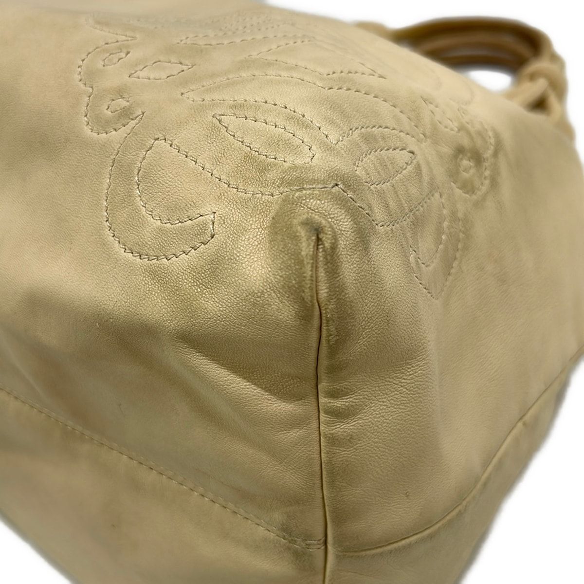 Loewe Tote Bag Ivory Leather — view 6