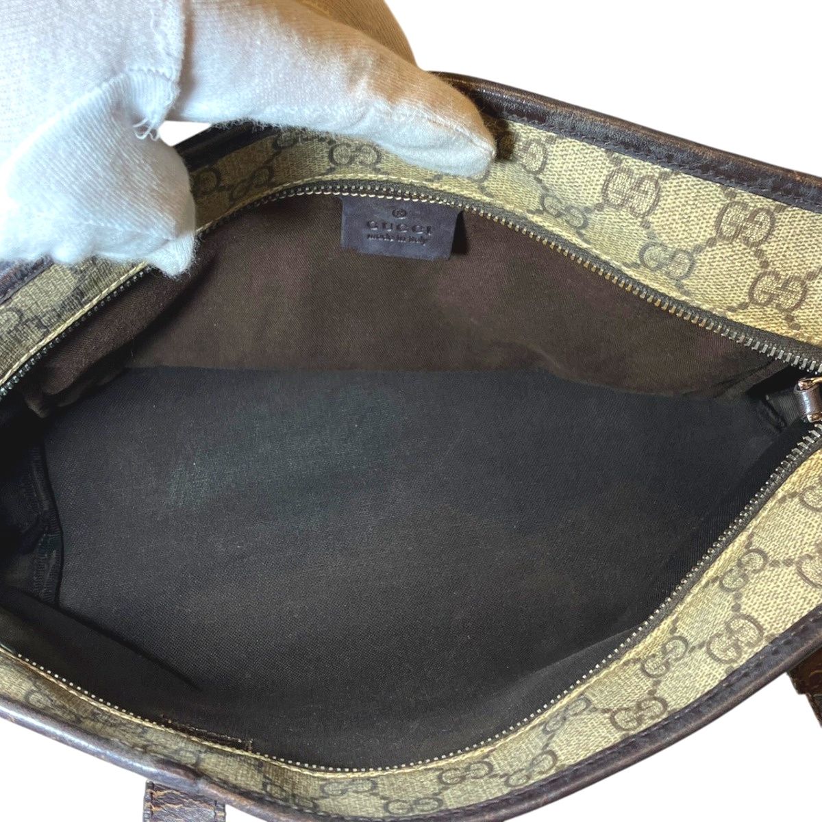 Gucci GG Supreme Tote Bag Leather — view 6