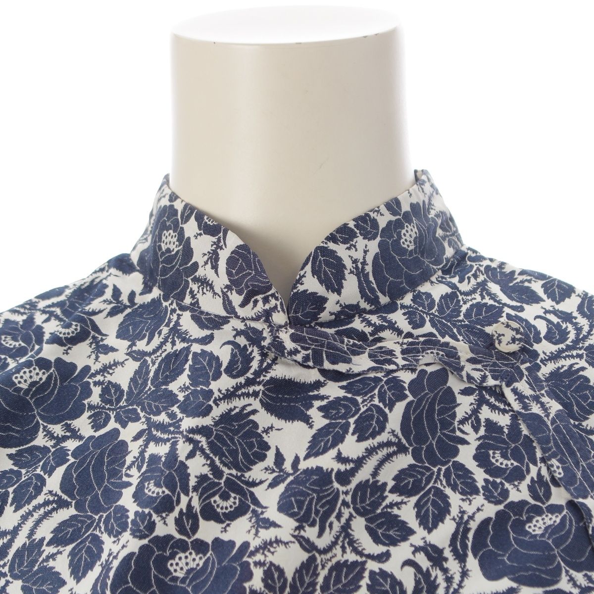 Prada Silk Sleeveless Gathered Design China Rose Floral Pattern Dress Archive — view 5