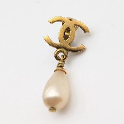 Chanel Single Earrings CC Logo Faux Pearl Drop Swing Gold 95P Vintage