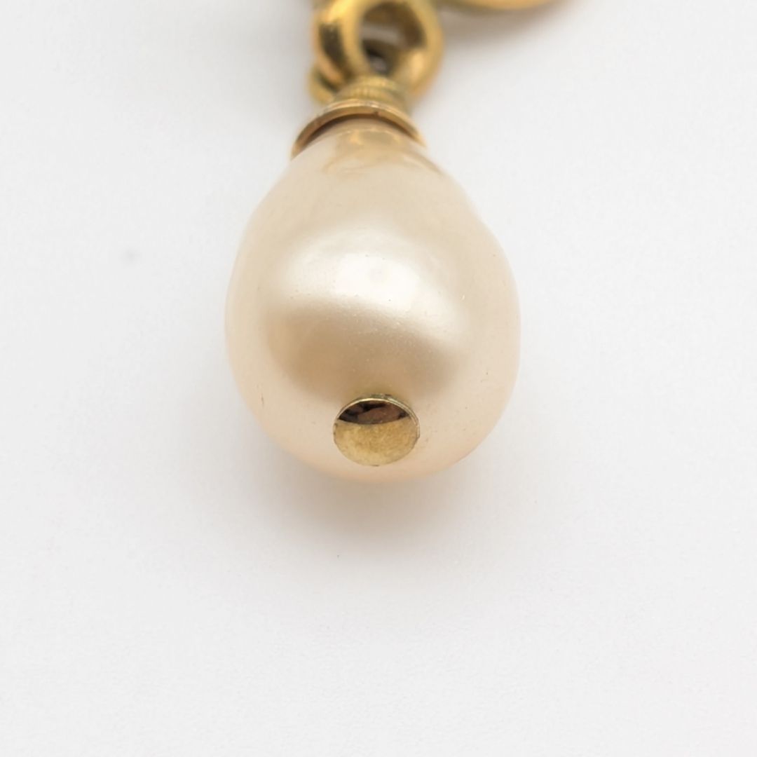 Chanel Single Earrings CC Logo Faux Pearl Drop Swing Gold 95P Vintage — view 4
