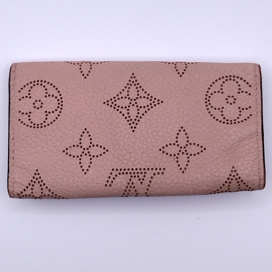 Louis Vuitton Multicles 4 Magnolia Monogram Mahina Pink Key Case Key Holder — view 2