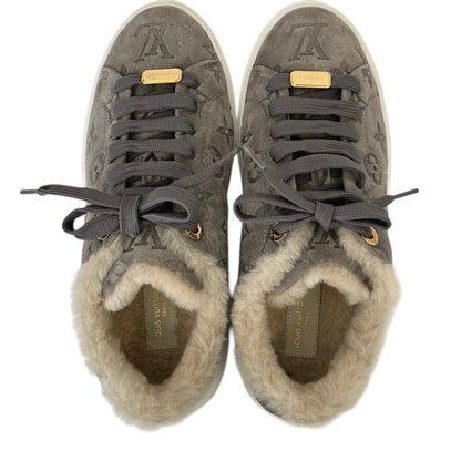 Louis Vuitton Timeout Line Monogram Shearling Sneakers Gray — view 4