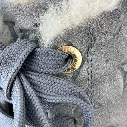 Louis Vuitton Timeout Line Monogram Shearling Sneakers Gray — view 7