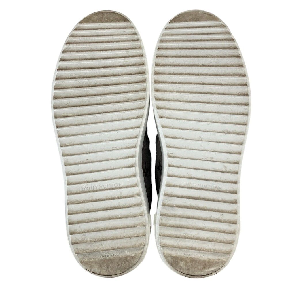 Louis Vuitton Timeout Line Monogram Shearling Sneakers Gray — view 5