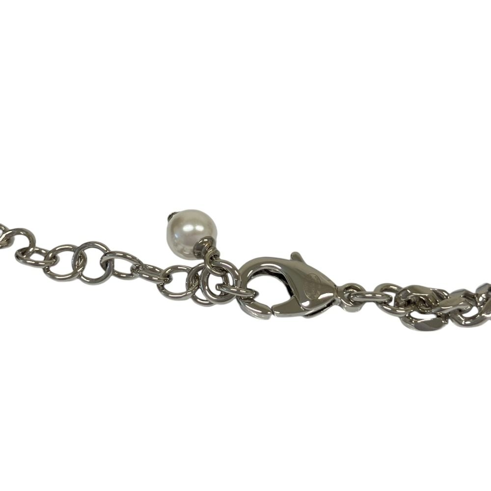 Chanel CC Logo Heart Chain Necklace Silver Colored — view 4