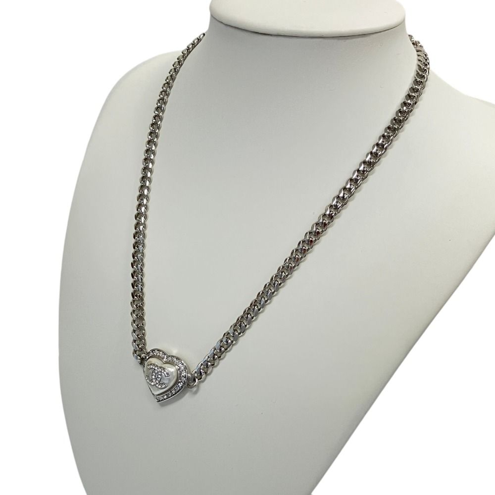 Chanel CC Logo Heart Chain Necklace Silver Colored — view 2