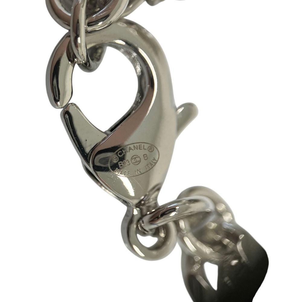 Chanel CC Logo Heart Chain Necklace Silver Colored — view 6