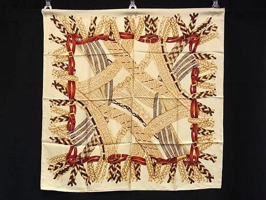Gucci Silk 100% All Over Print Large Scarf Shawl Ivory