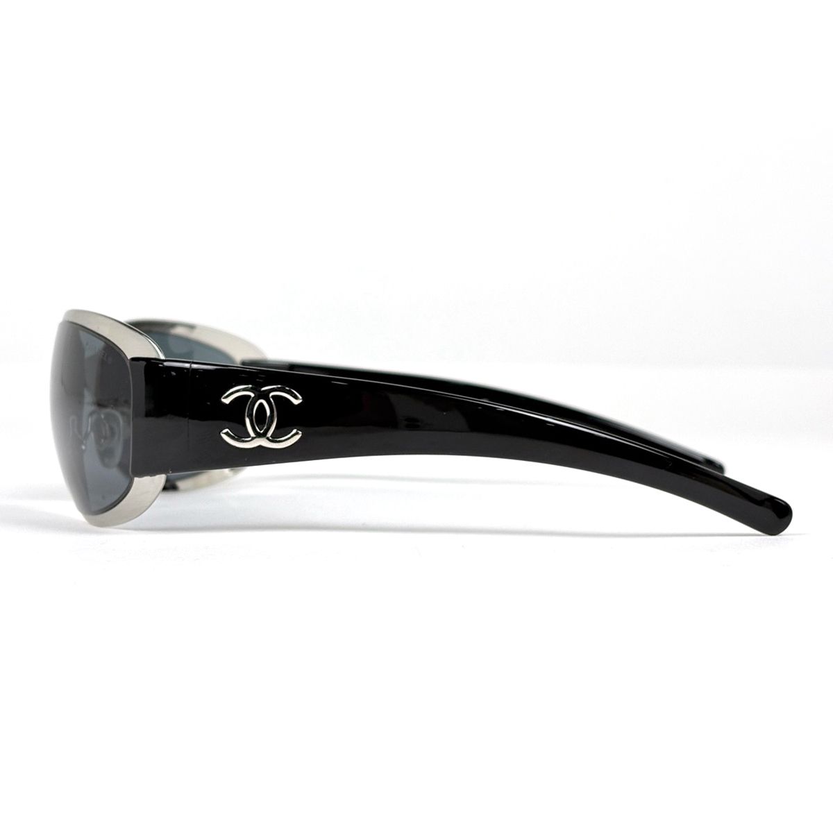 Chanel Sunglasses CC Logo Acetate Metal Black Eyewear — view 2
