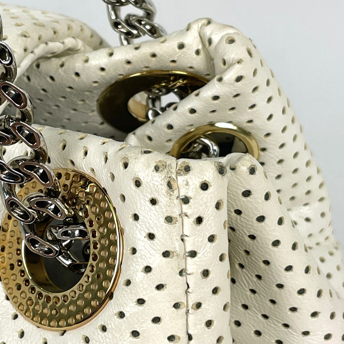 Chanel Shoulder Bag Perforated Leather White — view 5
