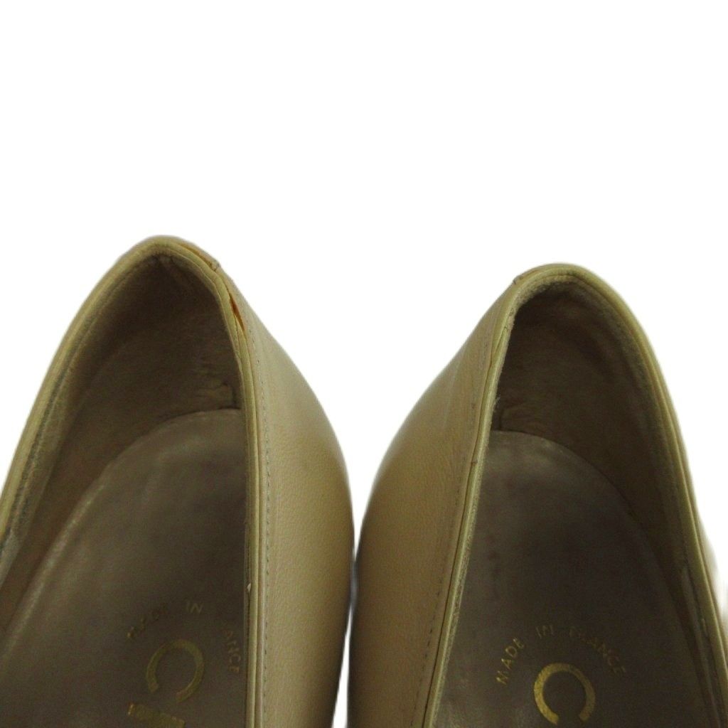 Chanel Pumps Leather Cap Toe Middle Heels Bicolor Beige Black — view 4