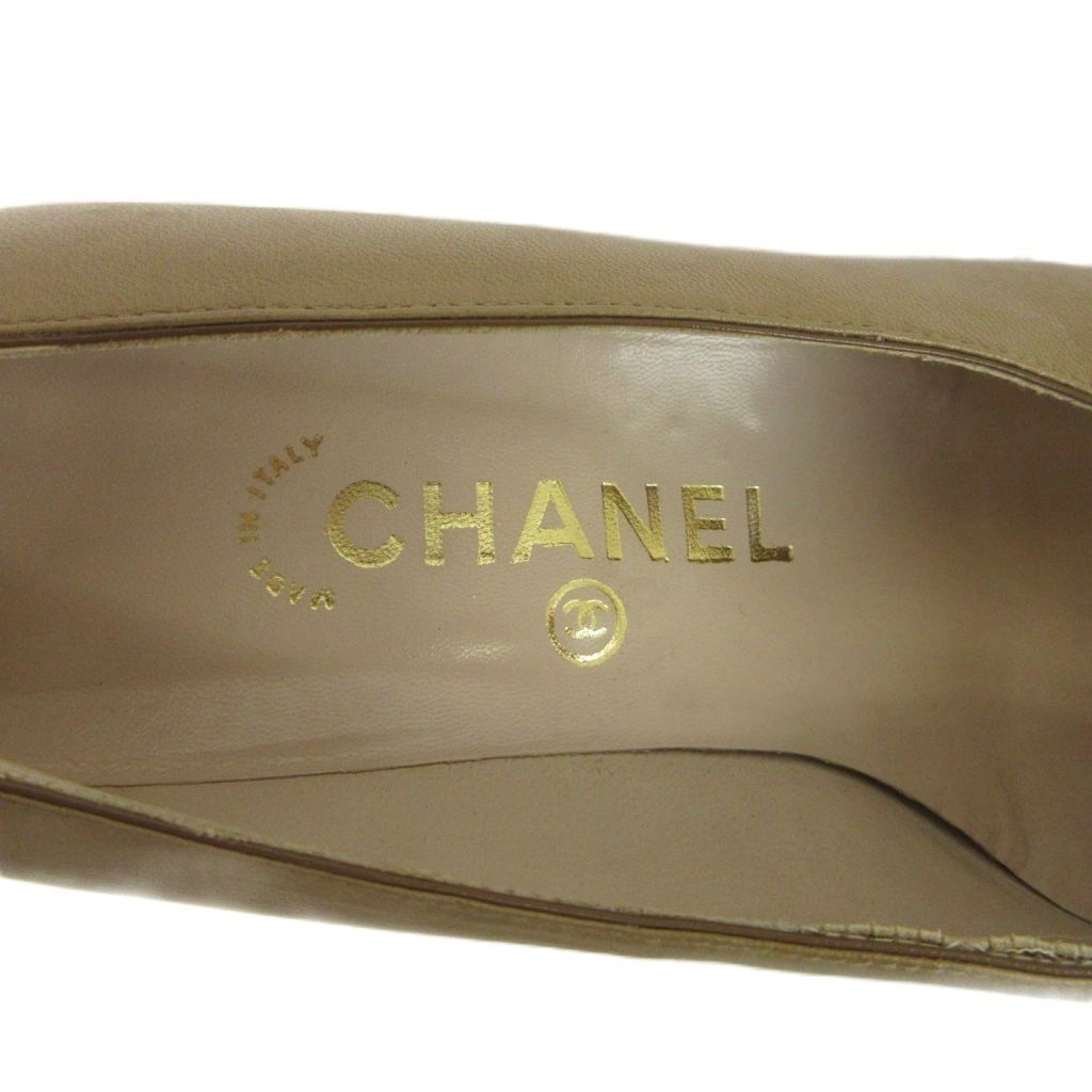 Chanel Pumps Leather Pointed Toe Middle Heels CC Logo Beige — view 7