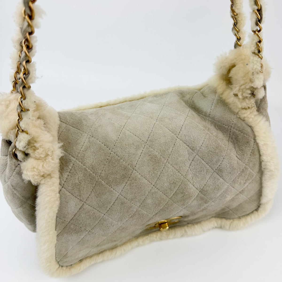 Chanel CC Logo Quilted Chain Shoulder Bag Shearling Suede Gray Ivory Gold Seal — view 6