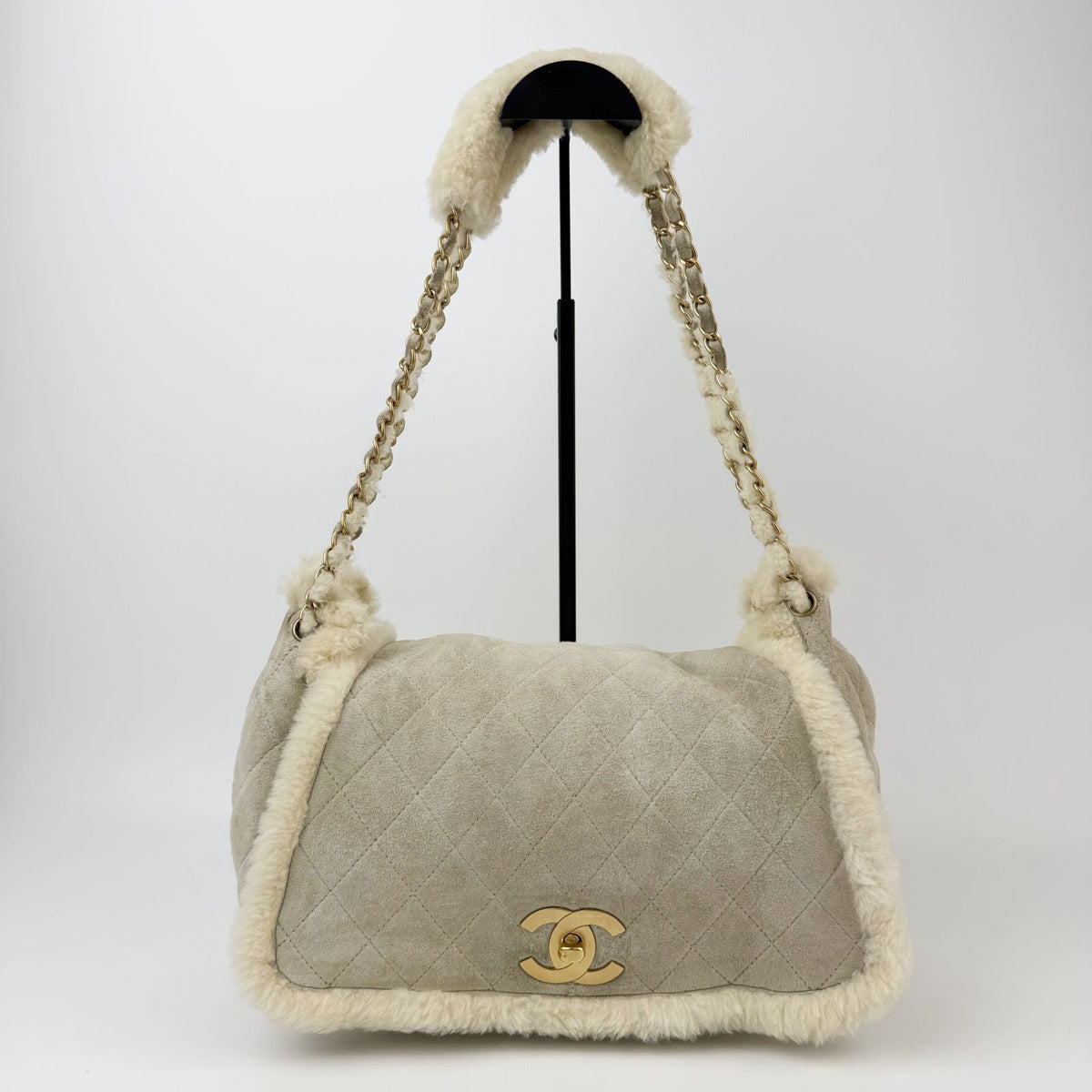 Chanel CC Logo Quilted Chain Shoulder Bag Shearling Suede Gray Ivory Gold Seal