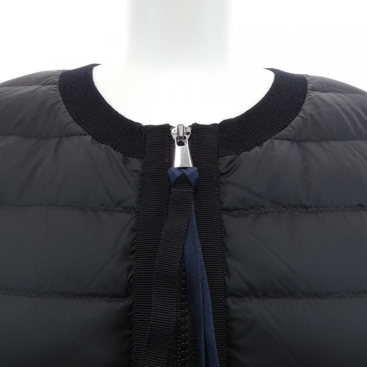 Moncler Down Jacket Black — view 6