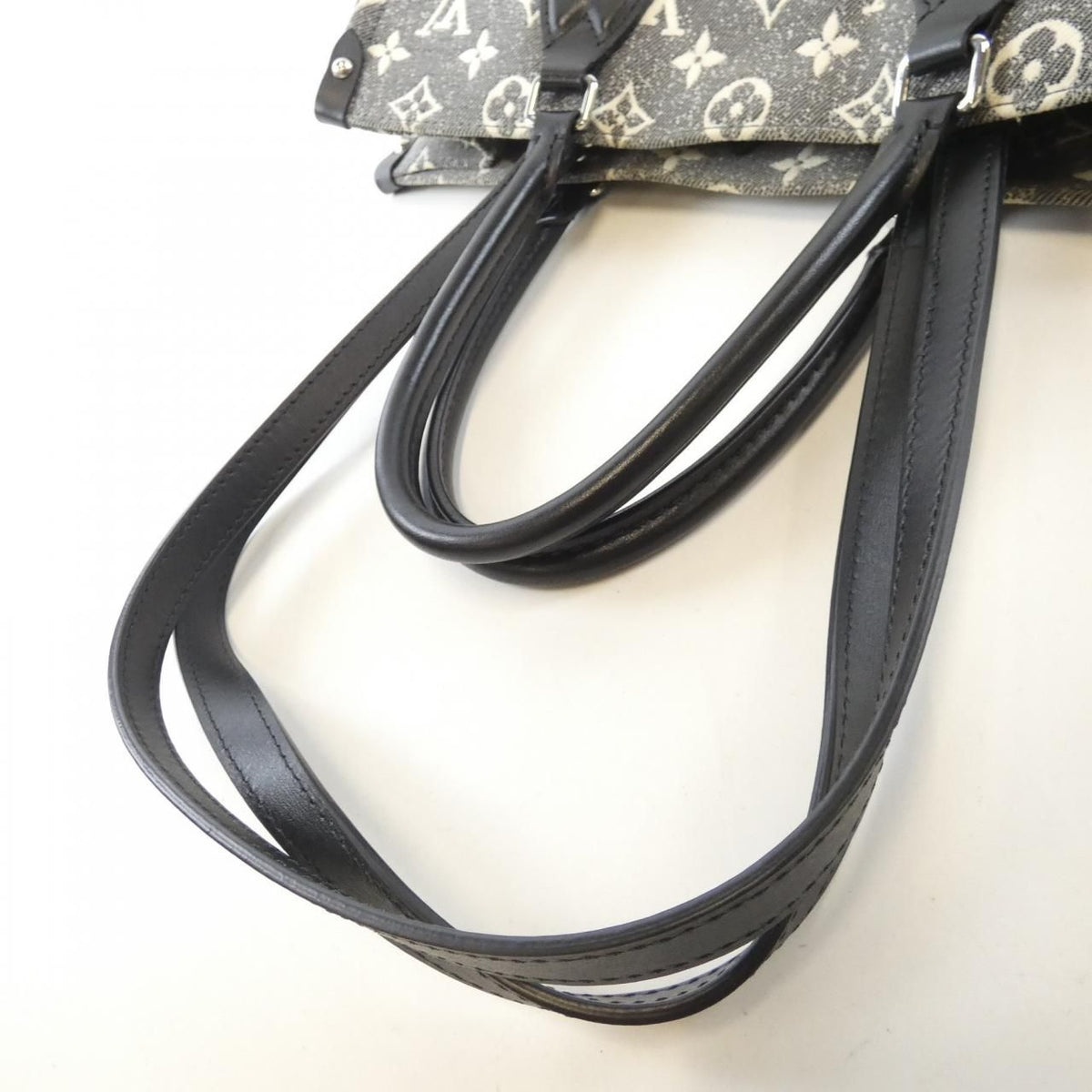 Louis Vuitton Monogram Jacquard Canvas On The Go MM Bag — view 7