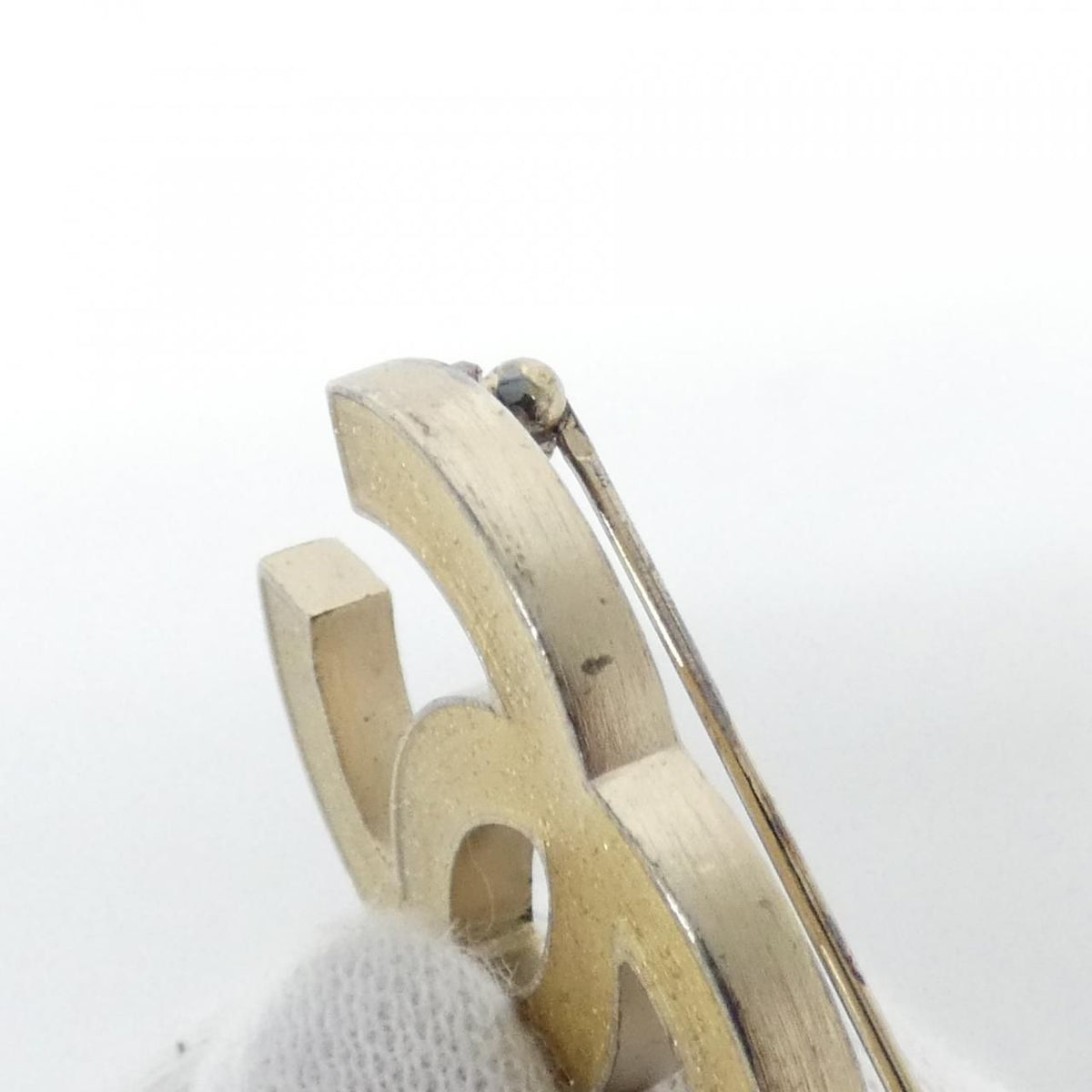 Chanel Brooch Gold — view 6