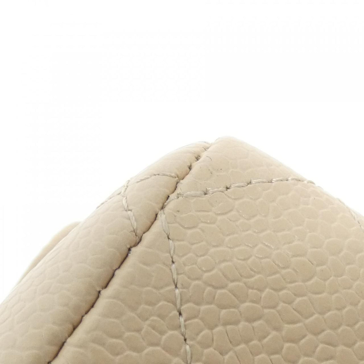 Chanel Shoulder Bag Beige — view 3