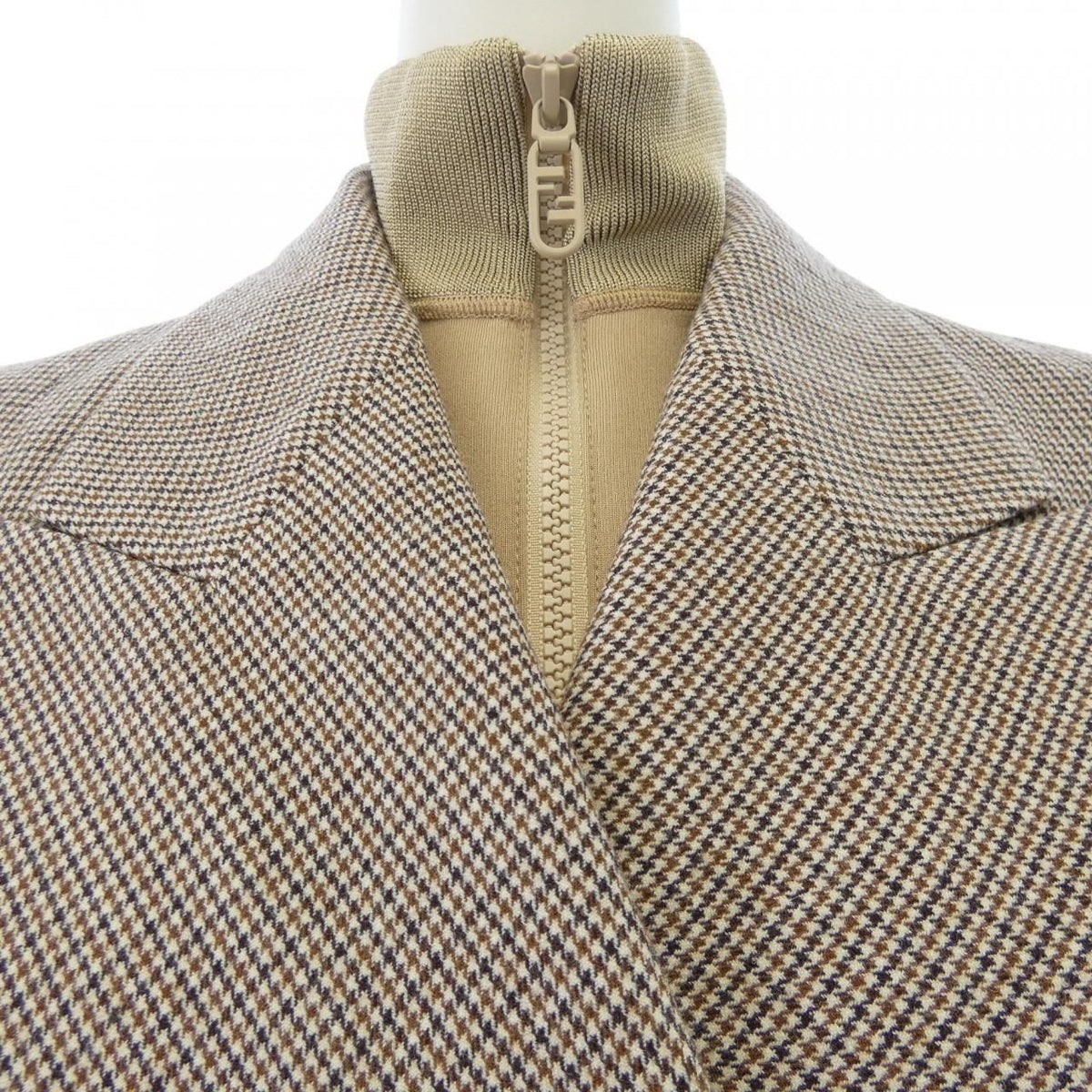 Fendi Aksm Jacket Beige — view 6